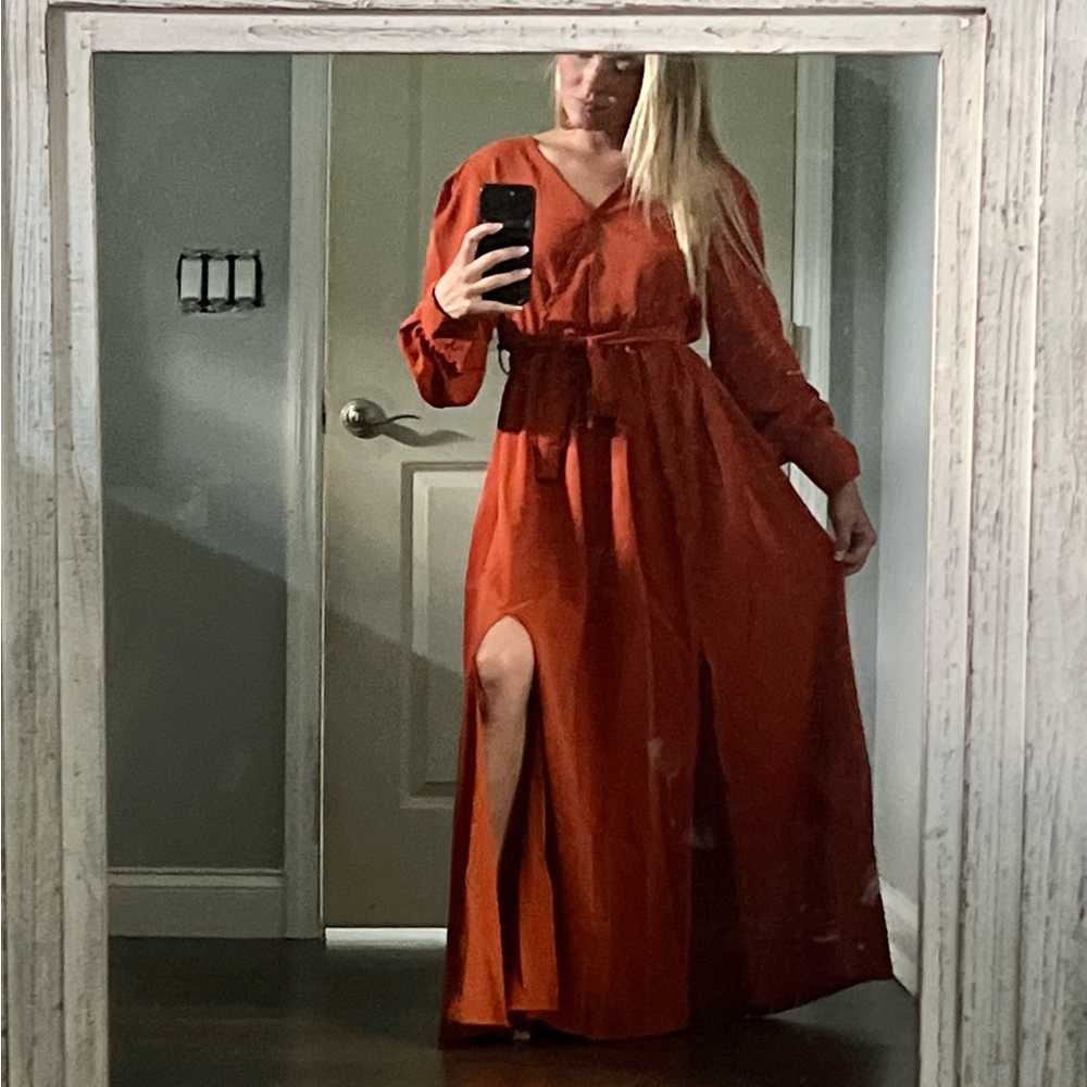 Elegant Rust Maxi Dress